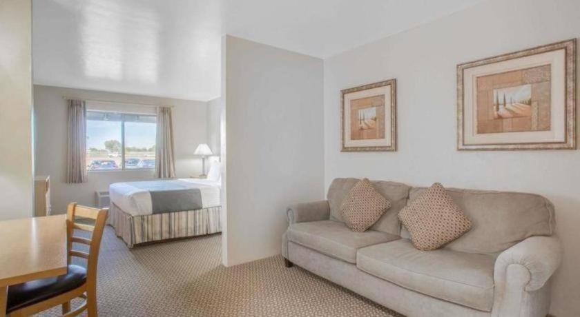 Days Inn By Wyndham Chino Valley Dış mekan fotoğraf